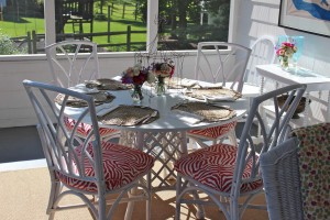 porch_table