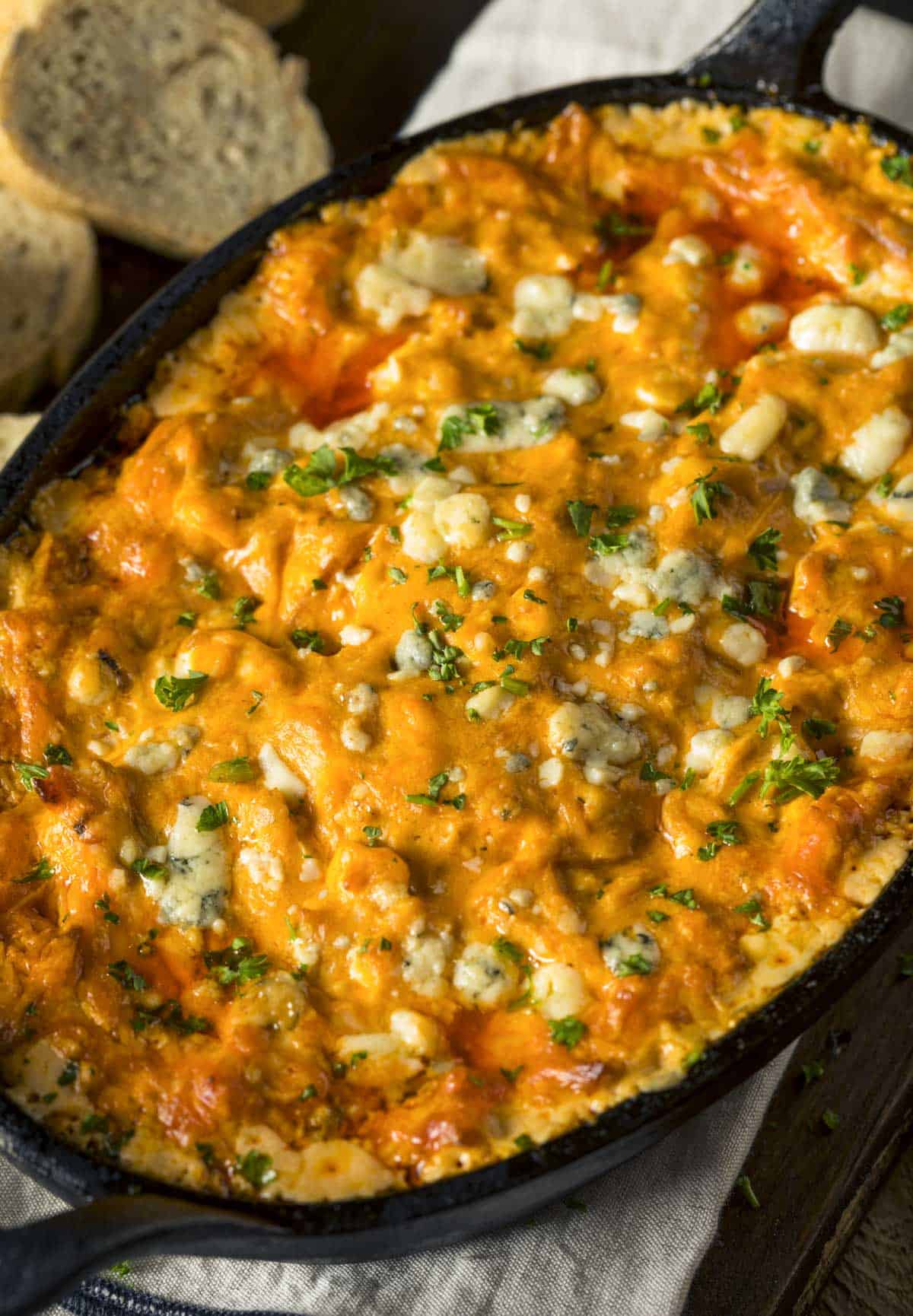 Buffalo-chicken-dip-recipe-seasonedkitchen.com