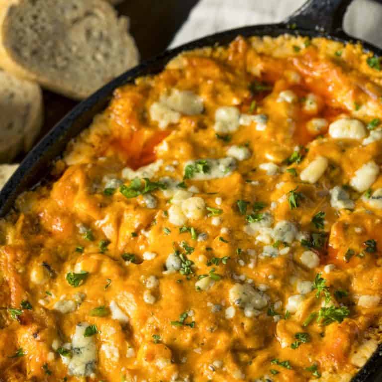 Buffalo-chicken-dip-recipe-www.seasonedkitchen.com