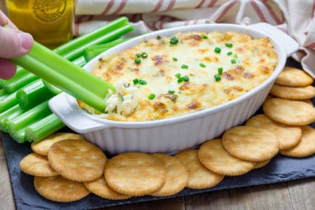 fast-4-ingredient-cheesy=crab-dip-recipe