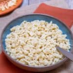 Blue bowl holding Nokedli